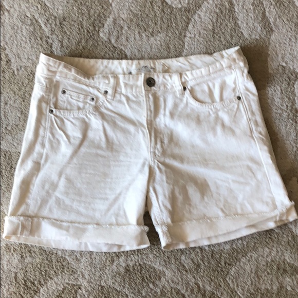white denim shorts h&m